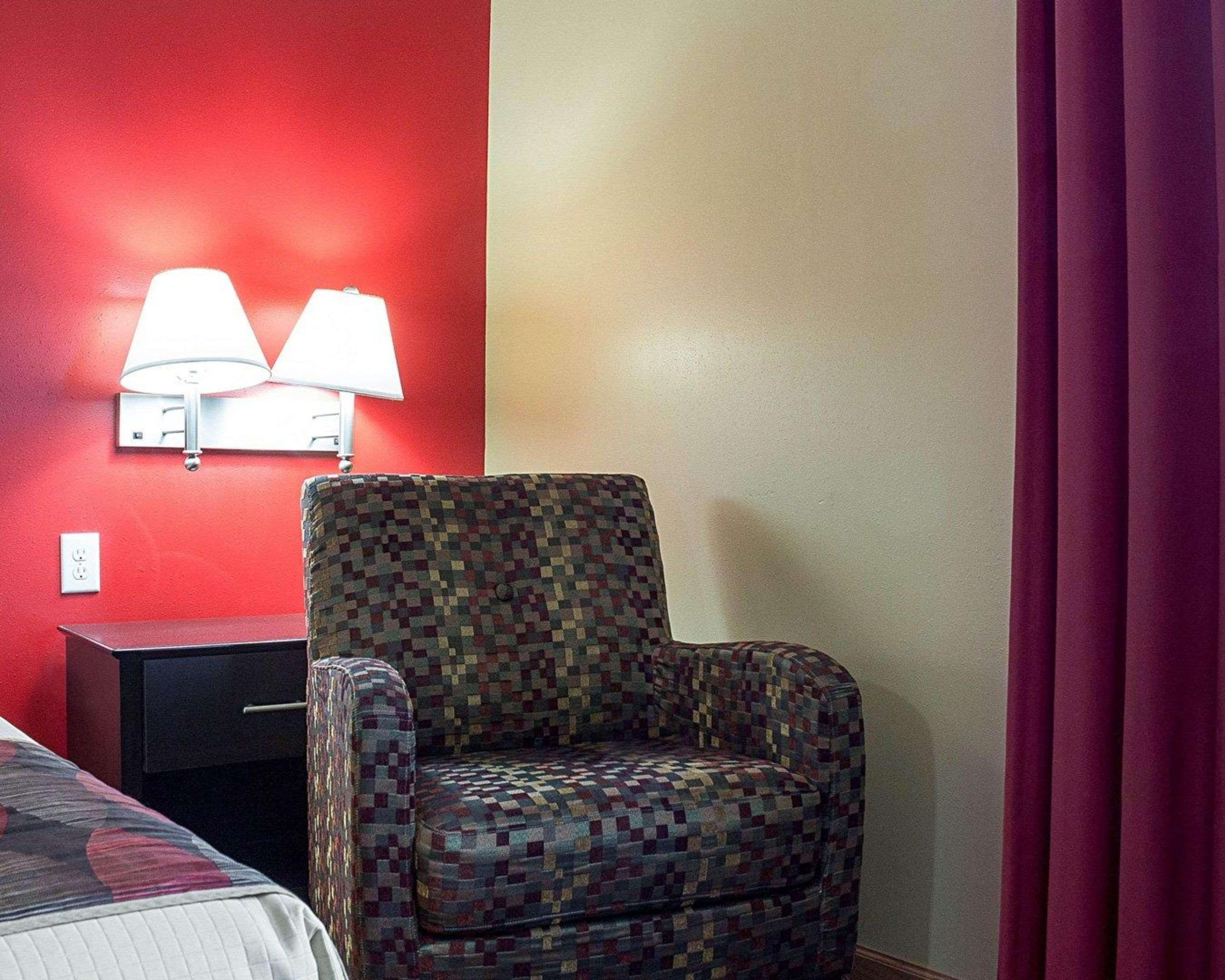 Econo Lodge Jamestown Εξωτερικό φωτογραφία